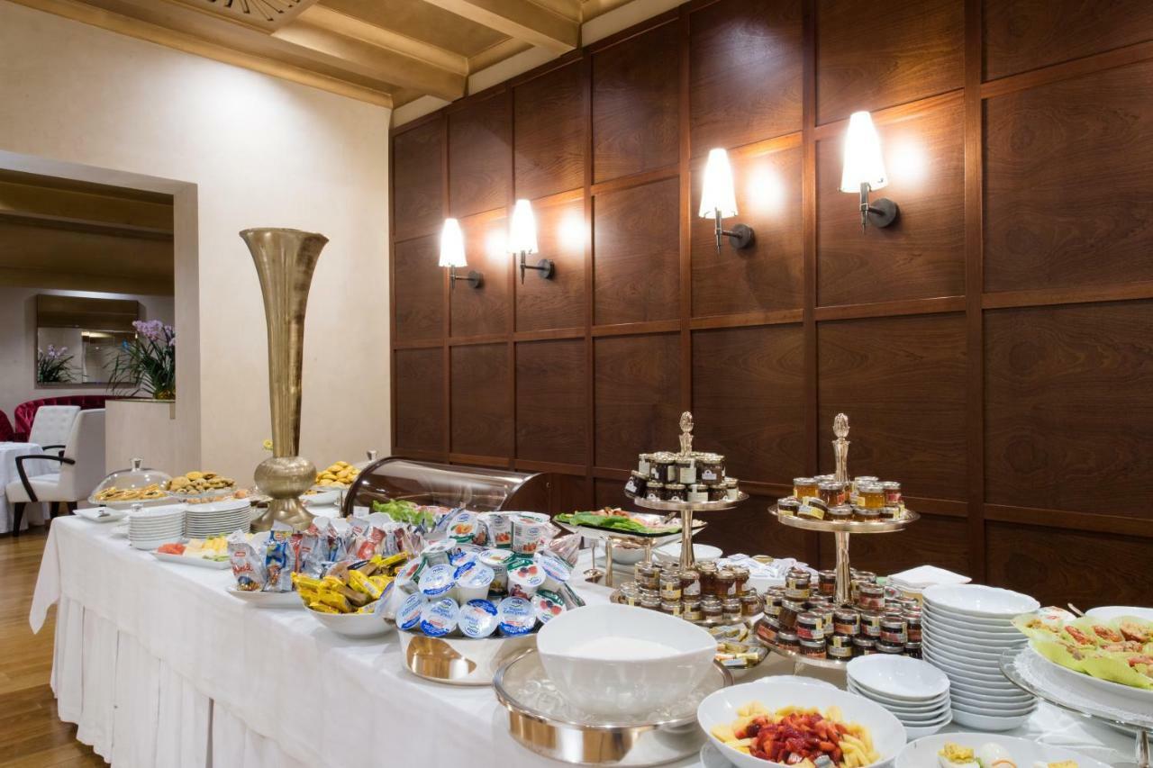 Hotel Rua Frati 48 In San Francesco Modena Dış mekan fotoğraf